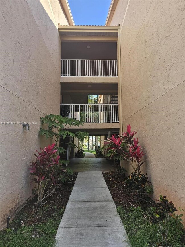 Building Photo - 15771 SW 106th Terrace