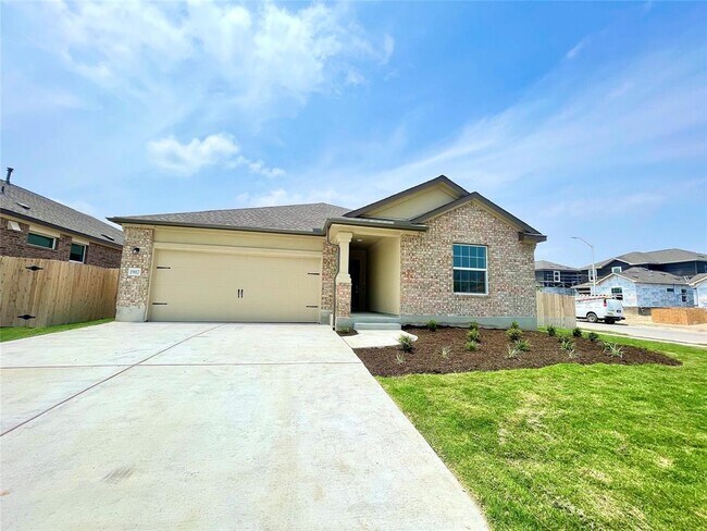 Building Photo - 1917 Owasso Dr