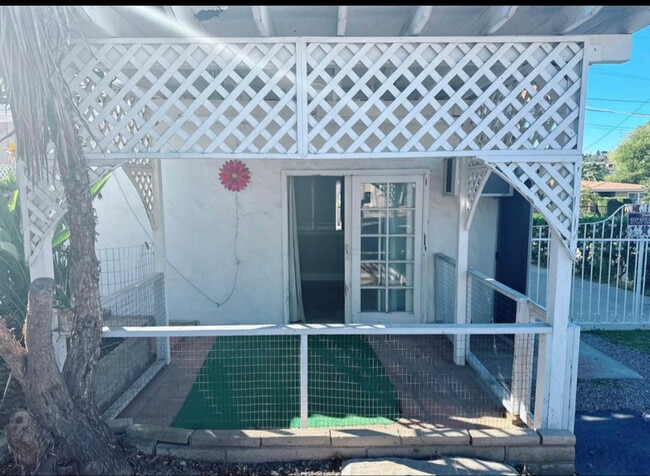 Building Photo - 5555 Lesa Rd