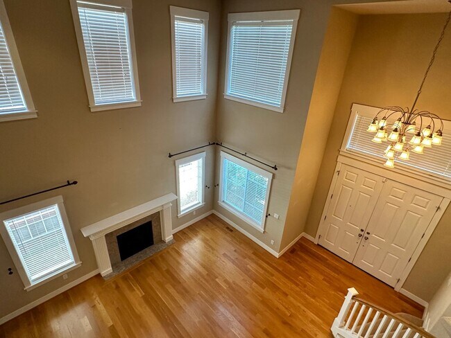 Building Photo - 8862 Ellsworth Ct NE