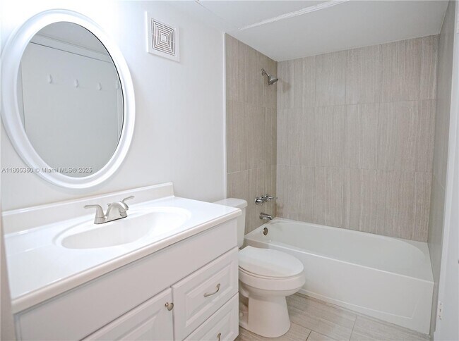 Foto del edificio - 6755 NW 175th Ln