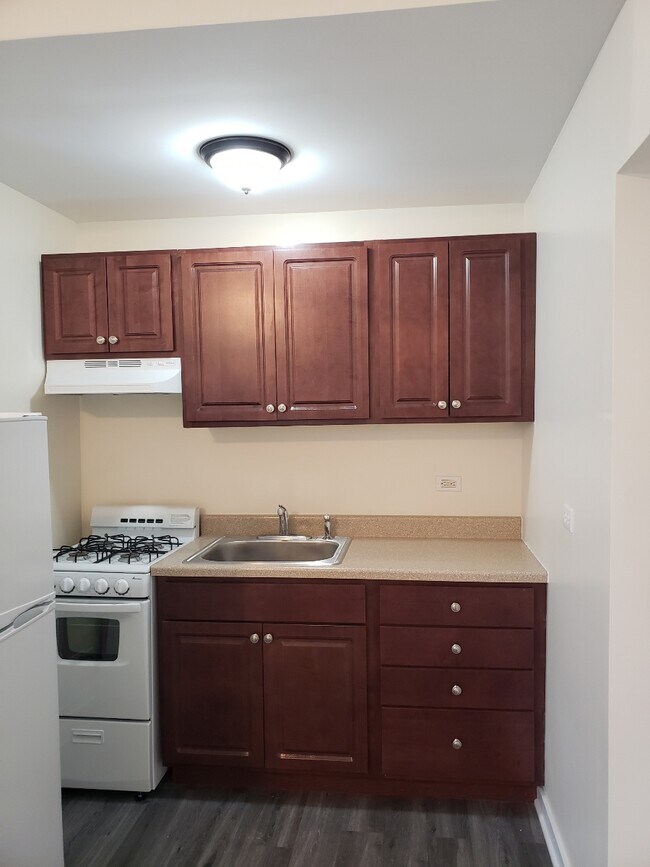 Foto del edificio - 4815 W Belle Plaine Ave