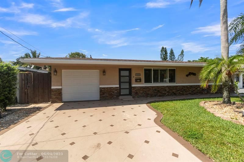 Foto principal - 7621 NW 13th St