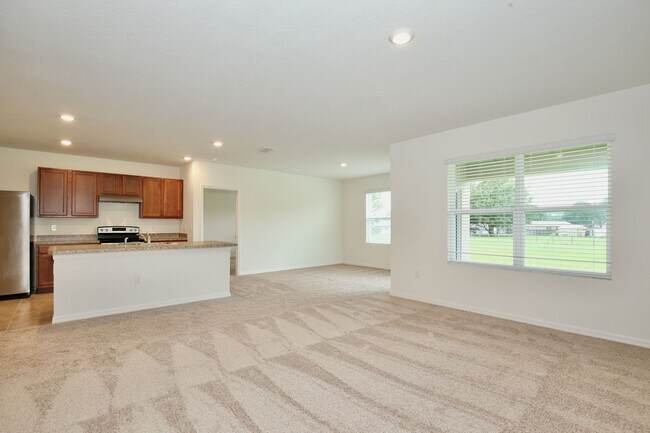 Building Photo - Gorgeous 3/2 Modern Home with a 2 Car Gara...