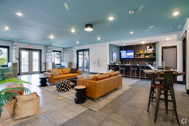 Casa club - The Station Alafaya