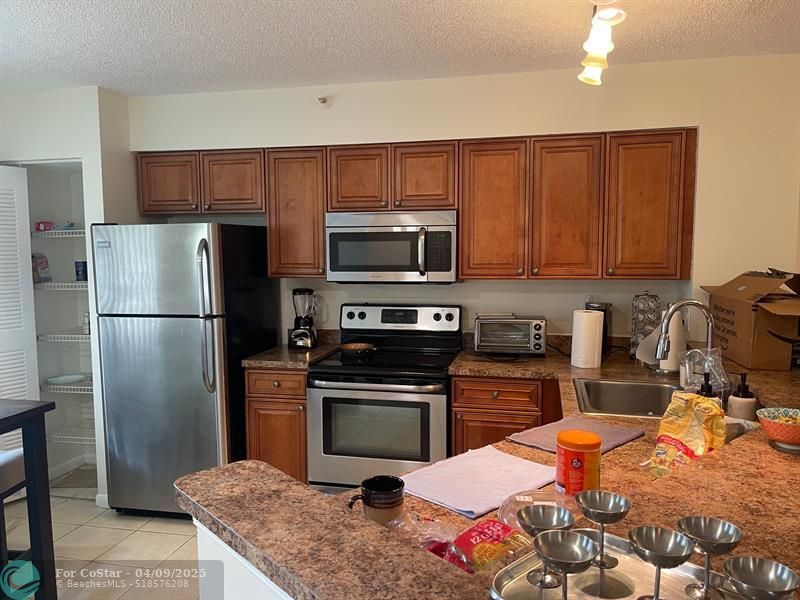 Primary Photo - 2205 S Cypress Bend Dr
