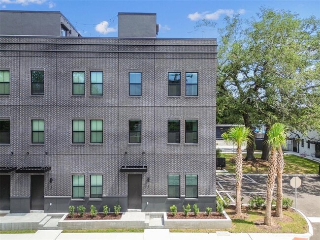 Building Photo - 801 3rd Ave