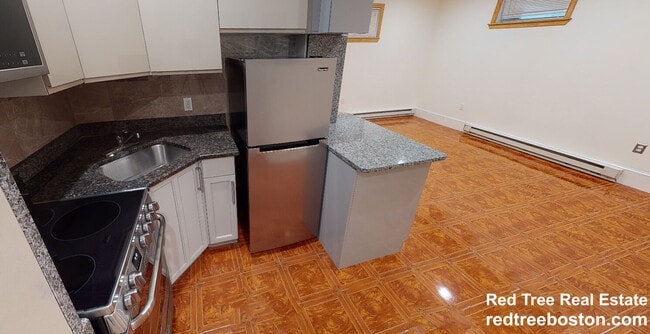 Building Photo - 69 Babcock St