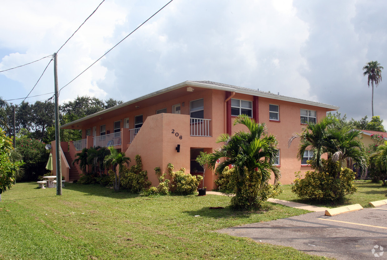 Primary Photo - Indian Rocks Beach Apartments