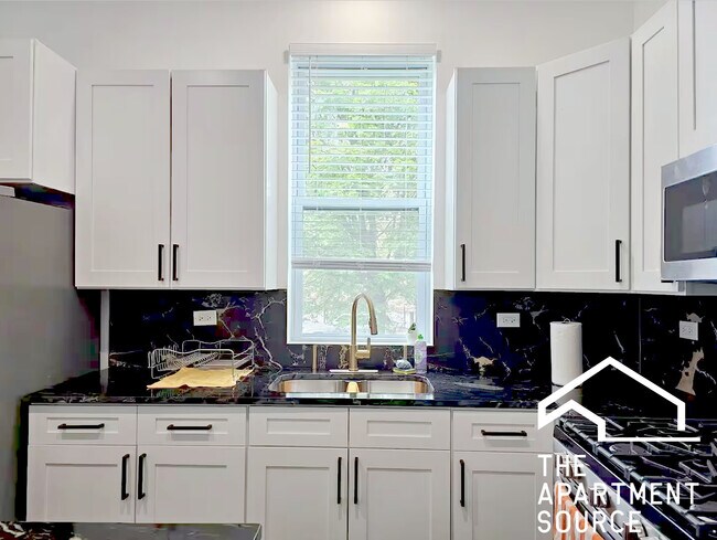 Foto del edificio - 2937 W Jackson Blvd