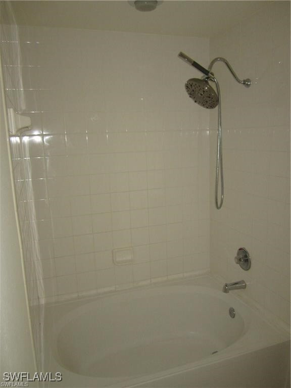 Foto del edificio - 7960 Preserve Cir