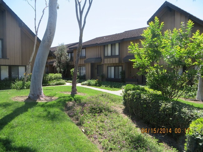 Building Photo - 9708 Amigo Ave