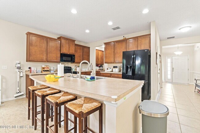 Foto del edificio - 300 Auburn Oaks Rd E