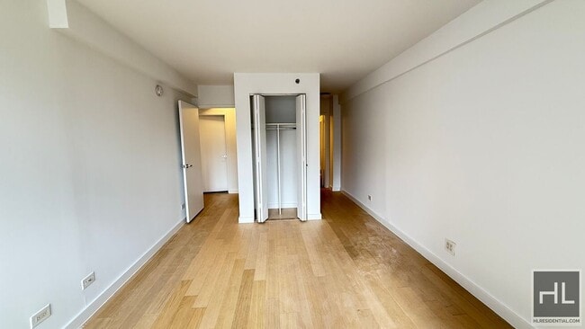 Building Photo - East 39th Street