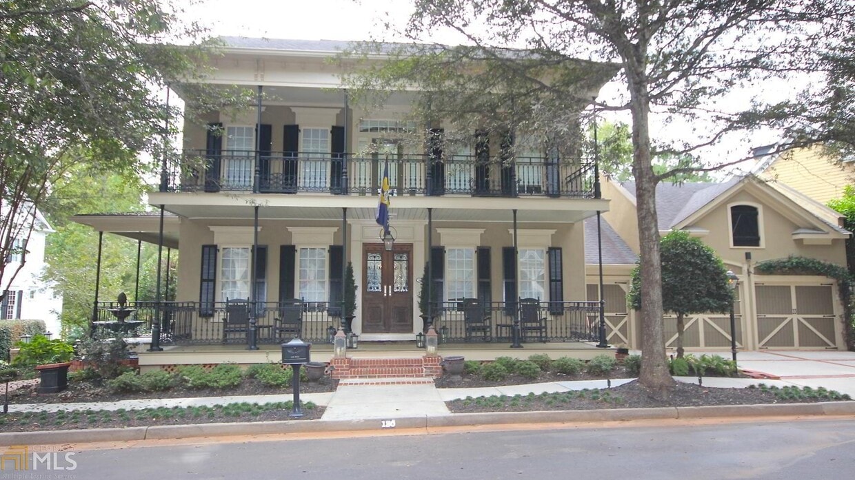 Primary Photo - 130 N Cove Dr