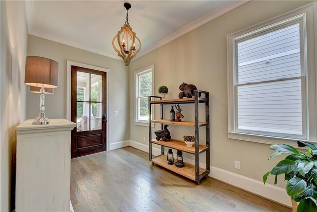 Foto del edificio - 1099 Wright Ave NE