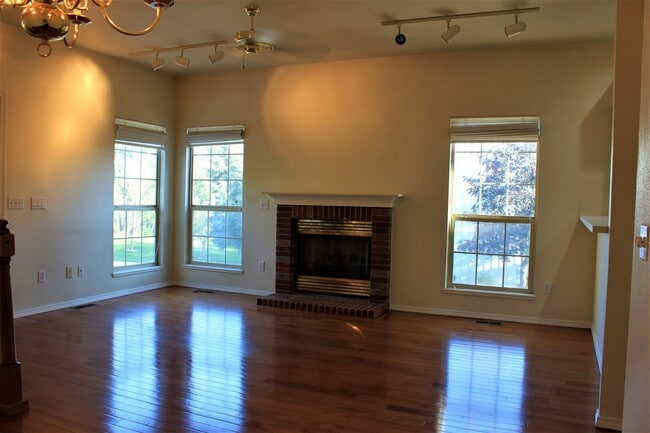 Photo - 6990 Los Reyes Cir House