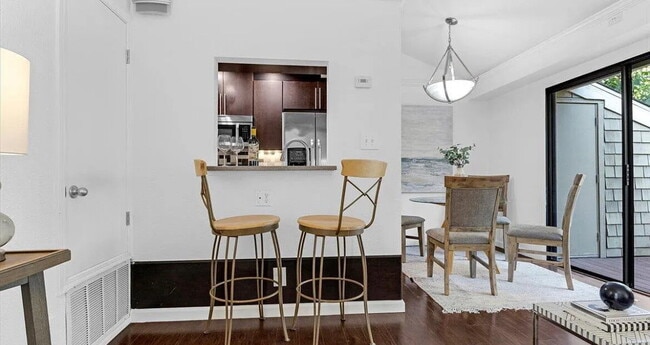 Foto del edificio - "Chic & Cozy 1-Bedroom Retreat with Modern...