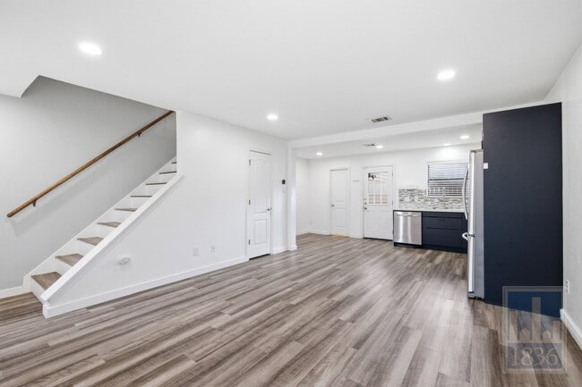 Foto del edificio - 8400 Jamestown Dr