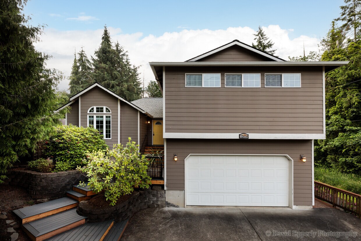 72610 Dwight St, Rainier, OR 97048 House for Rent in Rainier, OR