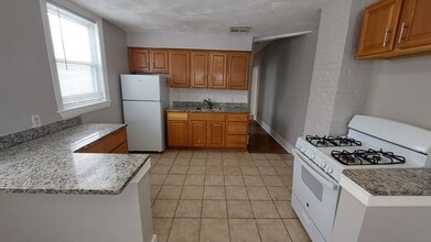 Building Photo - 41 Armandine St