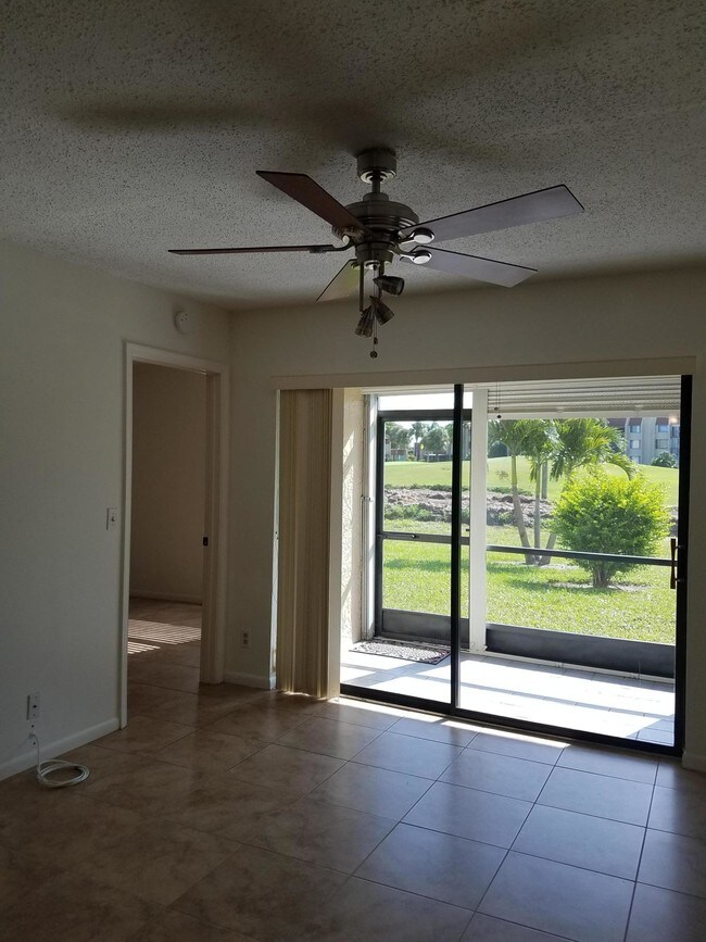 Building Photo - 4682 Lucerne Lakes Blvd E