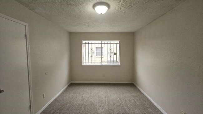 Building Photo - 7222 Northleaf Dr