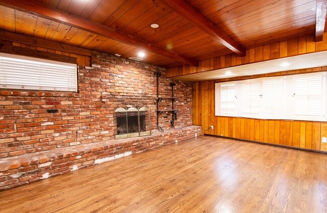 Photo - House - 3 Bedrooms / 2 Baths - Norwalk