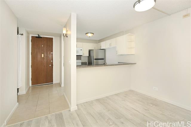 Foto del edificio - 98-500-500 Koauka Loop