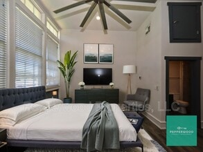 Building Photo - 600 Magnolia St