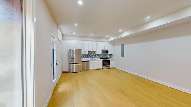Foto del edificio - 3520 10th St NW