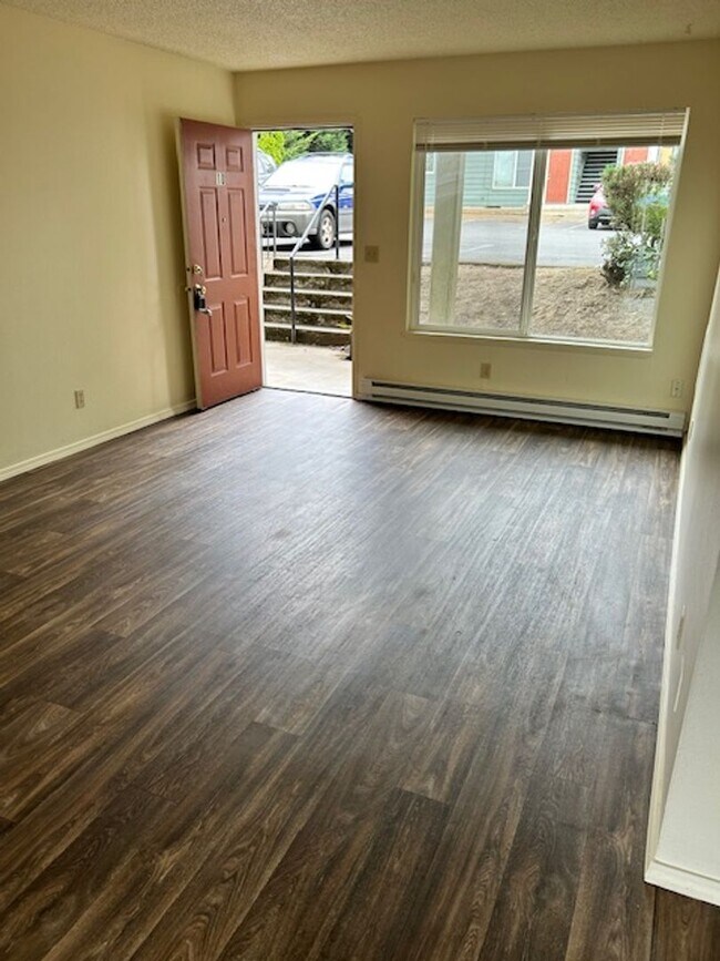 Foto del edificio - Carter Park Cutier-Updated Apartment with ...