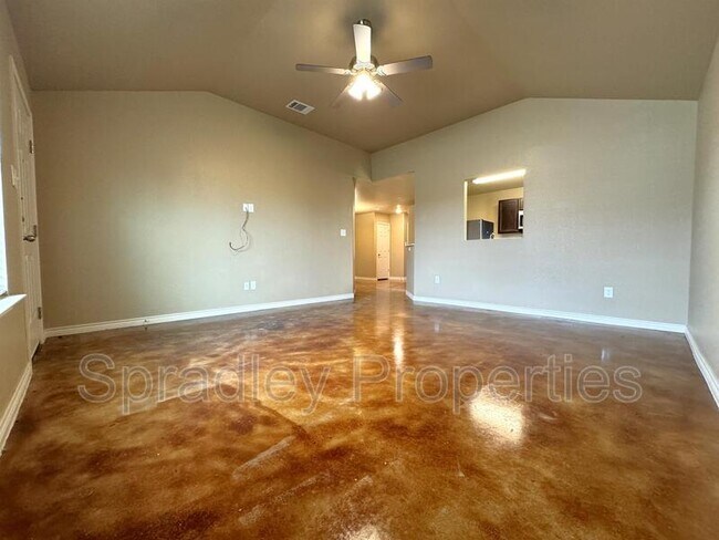 Building Photo - 1013 Bandera Ct