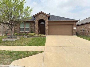Building Photo - 1109 Pierz Dr