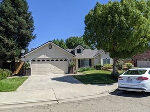 Building Photo - 1850 E Turnberry Ave