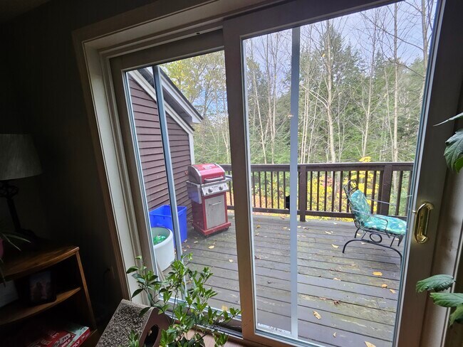 EXTENEDED DECK - 36 Kimball Pl