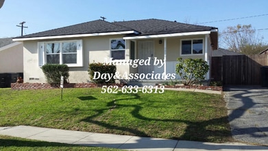 Building Photo - 21721 Evalyn Ave