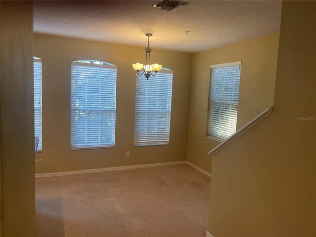 Building Photo - 3002 Pointeview Dr