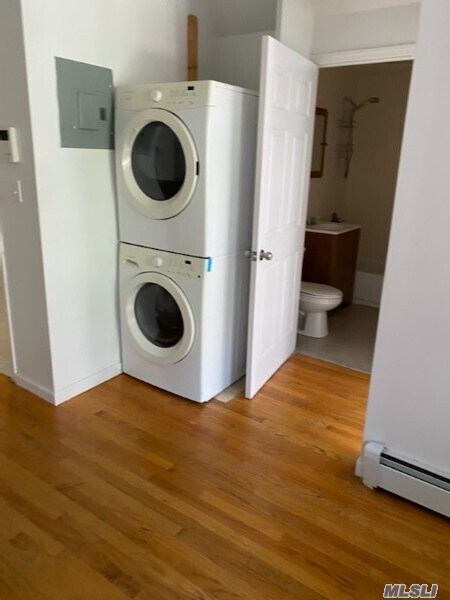 Building Photo - 142-26-142-37 37th Avenue