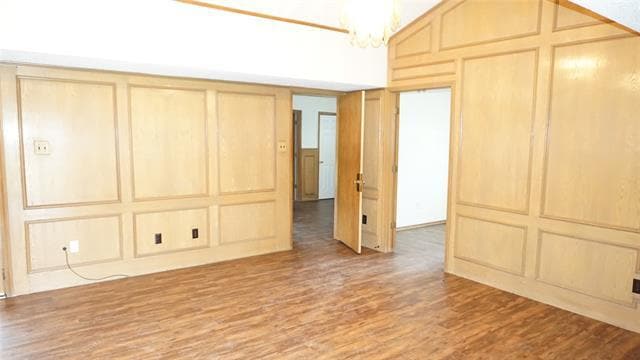 Building Photo - 1018 Fair Oaks Dr