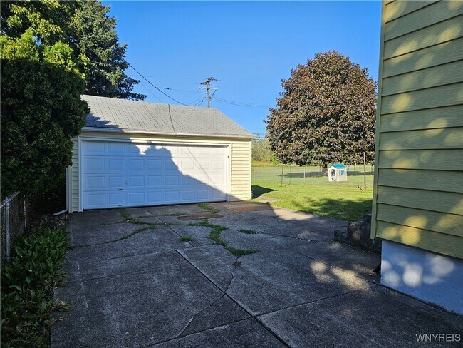 Foto del edificio - 1292 Cleveland Dr