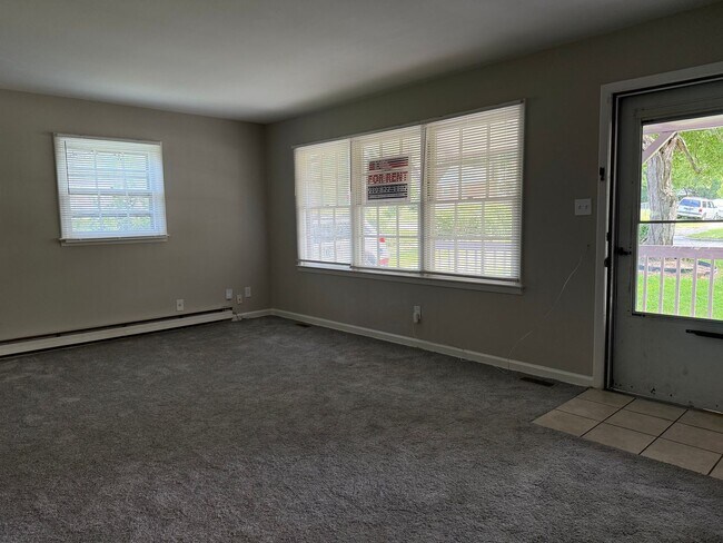 Foto del edificio - Wonderful Ranch Home In Raleigh, Available...