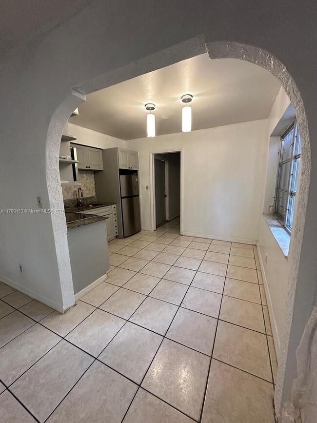 Foto del edificio - 6300 Pierce St