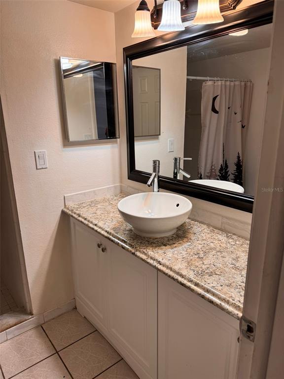 Building Photo - 2488 Sweetwater Club Cir