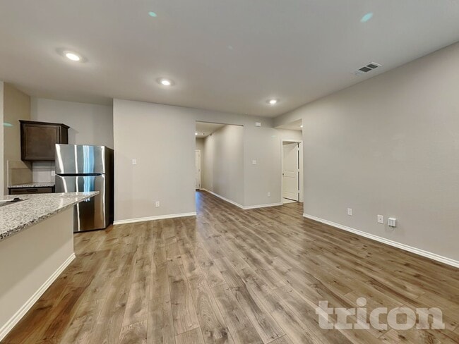 Building Photo - 3334 Everly Dr