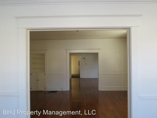 Building Photo - 336 W Brundage St