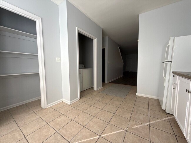 Foto del edificio - Beautiful Three - Bedroom Home In Baltimore