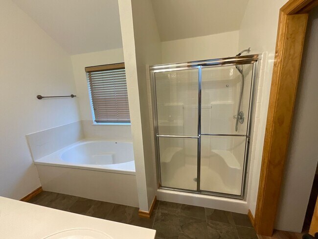 Foto del edificio - 513 SW 155th Ct