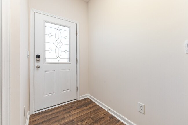 Building Photo - 7619 Nolen Farm Dr