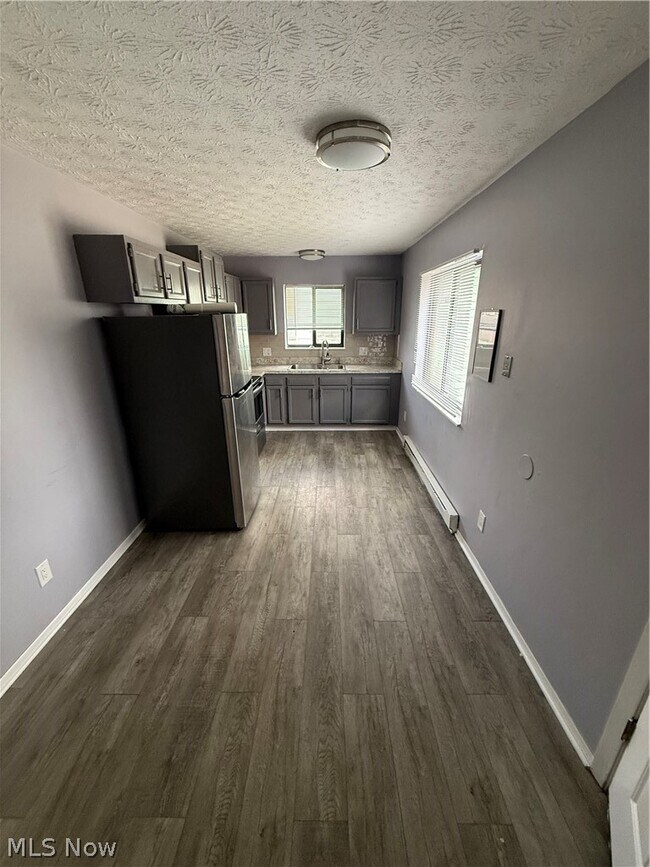 Foto del edificio - 662 Sumner St